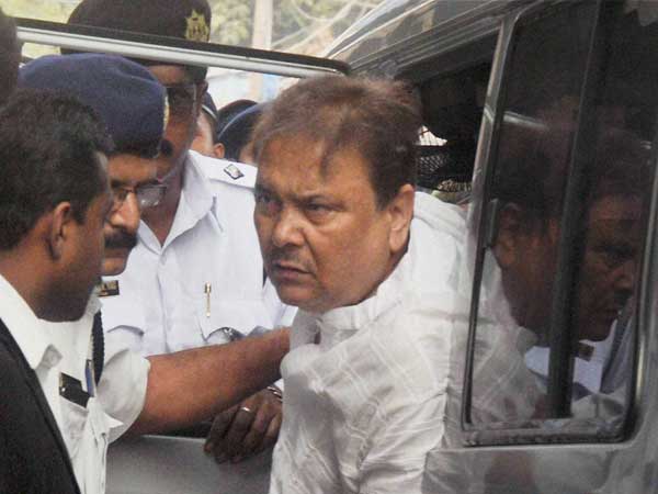 জেল থেকে বেরিয়ে বাড়ি না গিয়ে কেন হোটেলে মদন মিত্র? জেল থেকে বেরিয়ে বাড়ি না গিয়ে কেন হোটেলে মদন মিত্র?
