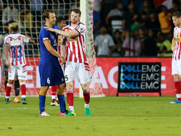 ISL সেমিফাইনালে এটিকে বনাম মুম্বই, রক্ষণ সামলে অ্যাটাকিং ফুটবলে বাজিমাতের ভাবনা মোলিনার ISL সেমিফাইনালে এটিকে বনাম মুম্বই, রক্ষণ সামলে অ্যাটাকিং ফুটবলে বাজিমাতের ভাবনা মোলিনার