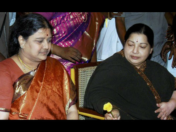 জয়ার সঙ্গে ঘনিষ্ঠতা