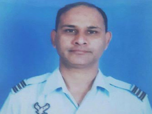 ফোর্ট উইলিয়াম থেকে উদ্ধার বায়ুসেনা আধিকারিকের মৃতদেহ ফোর্ট উইলিয়াম থেকে উদ্ধার বায়ুসেনা আধিকারিকের মৃতদেহ