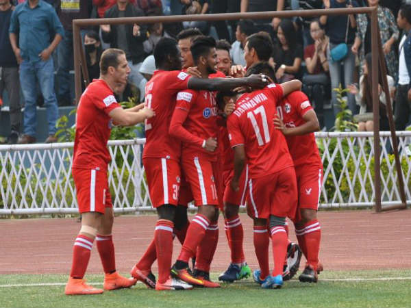 ভারতের ‘লেস্টার সিটি’ হয়ে ইতিহাসে আইজল এফসি, স্বপ্ন অধরাই মোহনবাগানের ভারতের ‘লেস্টার সিটি’ হয়ে ইতিহাসে আইজল এফসি, স্বপ্ন অধরাই মোহনবাগানের