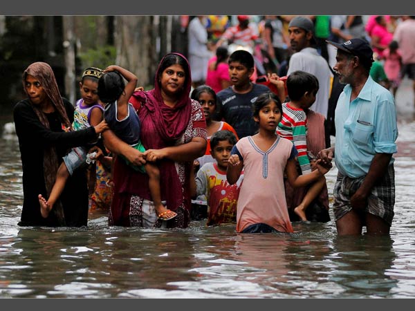 শ্রীলঙ্কায় বন্যা, ধসে মৃত শতাধিক, সাহায্য ভারতের, সমবেদনা প্রধানমন্ত্রী মোদীর শ্রীলঙ্কায় বন্যা, ধসে মৃত শতাধিক, সাহায্য ভারতের, সমবেদনা প্রধানমন্ত্রী মোদীর
