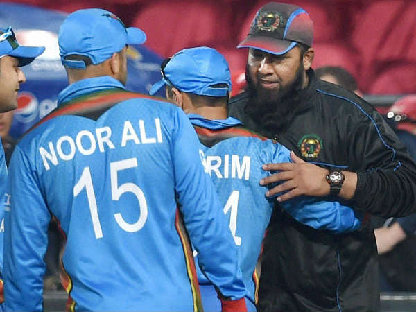কাবুলে বিস্ফোরণের জের : পাকিস্তানের সঙ্গে ক্রিকেট খেলা বাতিল করল আফগানিস্তান কাবুলে বিস্ফোরণের জের : পাকিস্তানের সঙ্গে ক্রিকেট খেলা বাতিল করল আফগানিস্তান