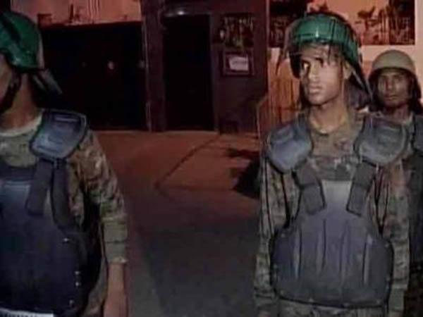 ধোনির বাড়িতে বাড়তি নিরাপত্তা কী কারণে ধোনির বাড়িতে বাড়তি নিরাপত্তা কী কারণে