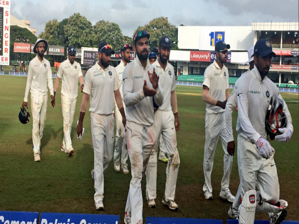লড়ছে শ্রীলঙ্কা লড়ছে শ্রীলঙ্কা