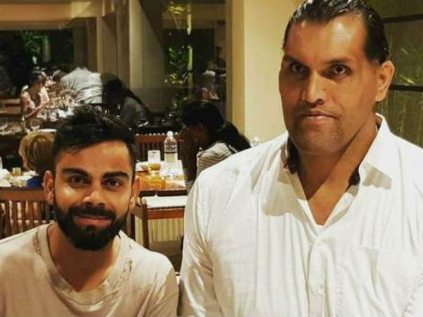 দ্য গ্রেট খলির পাশে 'বামন' কোহলি, ছবি দেখলে হাসি চাপতে পারবেন না দ্য গ্রেট খলির পাশে 'বামন' কোহলি, ছবি দেখলে হাসি চাপতে পারবেন না