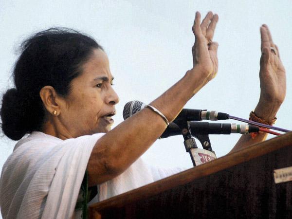 মমতার প্রতিবাদ মিছিল