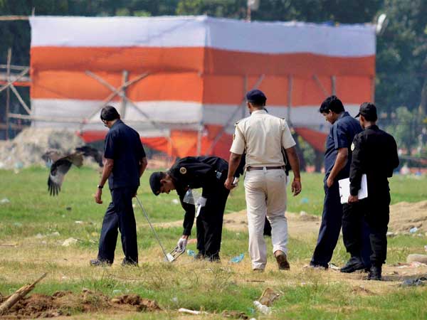 এনআইএ-র হেফাজত থেকে পালাল পাটনা বিস্ফোরণের সন্দেহভাজন এনআইএ-র হেফাজত থেকে পালাল পাটনা বিস্ফোরণের সন্দেহভাজন