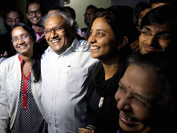 রাজনীতিকবিদরা 'ইডিয়ট',ভারতরত্ন পেয়ে মুখ খুললেন বিজ্ঞানী রাজনীতিকবিদরা 'ইডিয়ট',ভারতরত্ন পেয়ে মুখ খুললেন বিজ্ঞানী