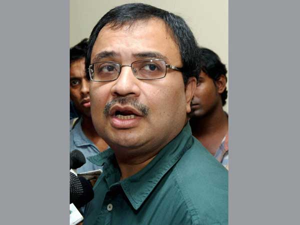 কৃষক আন্দোলন থেকে নজর ঘোরানোর চেষ্টা