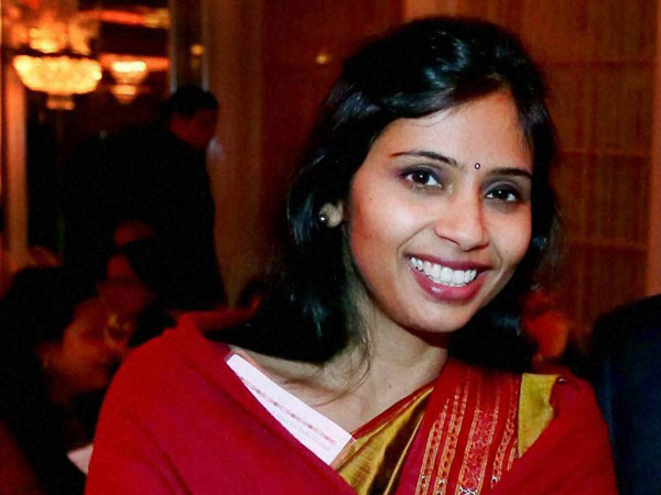 দেবযানী খোবরাগাডে কাণ্ড : 'বডি ক্যাভিটি সার্চ' আসলে কী? দেবযানী খোবরাগাডে কাণ্ড : 'বডি ক্যাভিটি সার্চ' আসলে কী?
