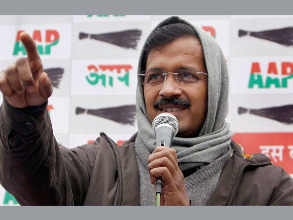 মুখ্যমন্ত্রী হিসাবে শপথ নিলেন অরবিন্দ কেজরিওয়াল মুখ্যমন্ত্রী হিসাবে শপথ নিলেন অরবিন্দ কেজরিওয়াল