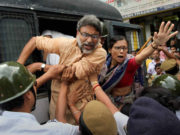 প্রতিবাদ প্রতিবাদ