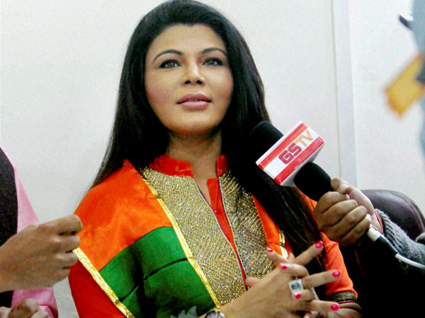 যোগ দিতে চান বিজেপিতে,তাই নিজের দল থেকেই ইস্তফা দিলেন রাখি সাওয়ন্ত যোগ দিতে চান বিজেপিতে,তাই নিজের দল থেকেই ইস্তফা দিলেন রাখি সাওয়ন্ত