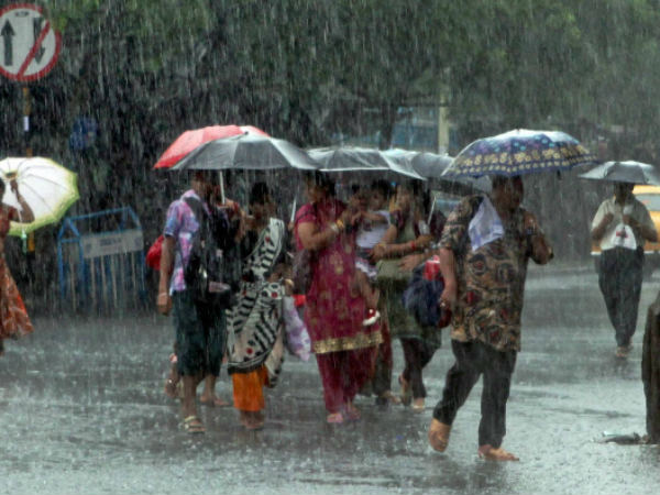 রয়েছে ঝড়ের পূর্বাভাস