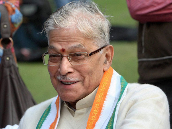 বয়স ৭৫ পেরিয়েছে, তাই মোদীর মন্ত্রিসভায় জায়গা নেই মুরলী মনোহর যোশীর বয়স ৭৫ পেরিয়েছে, তাই মোদীর মন্ত্রিসভায় জায়গা নেই মুরলী মনোহর যোশীর