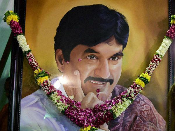 দলের মধ্যে অপদস্থ হতে হত, তাই কংগ্রেসে যোগ দিতে চেয়েছিলেন গোপীনাথ মুন্ডে : বিজেপি নেতা দলের মধ্যে অপদস্থ হতে হত, তাই কংগ্রেসে যোগ দিতে চেয়েছিলেন গোপীনাথ মুন্ডে : বিজেপি নেতা