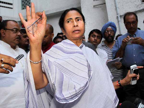 'দিদি'র রঙে রঙ মেলাতে হবে, তাহলেই সম্পত্তি কর মুকুব! 'দিদি'র রঙে রঙ মেলাতে হবে, তাহলেই সম্পত্তি কর মুকুব!