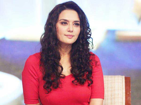 বাড়ির টপেই ফসল ফলাচ্ছেন প্রীতি