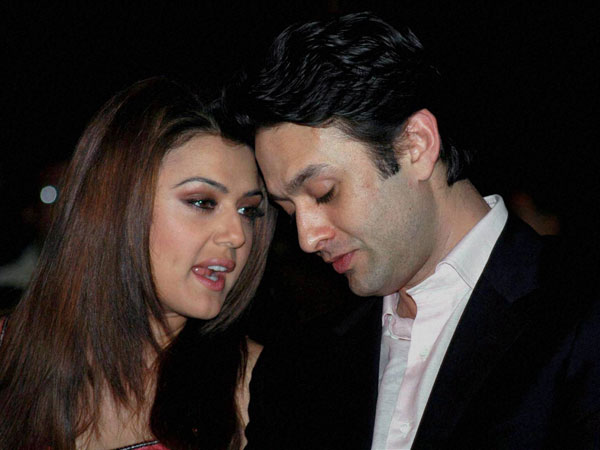 নেস ওয়াদিয়ার বাবার কাছে 'ডনের' হুমকি ফোন, যোগসূত্র প্রীতির সঙ্গে? নেস ওয়াদিয়ার বাবার কাছে 'ডনের' হুমকি ফোন, যোগসূত্র প্রীতির সঙ্গে?