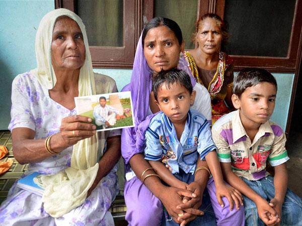 অপহৃত ৪০ ভারতীয়র ৩৯ জনকে খুন করা হয়েছে বলে আশঙ্কা করা হচ্ছে অপহৃত ৪০ ভারতীয়র ৩৯ জনকে খুন করা হয়েছে বলে আশঙ্কা করা হচ্ছে