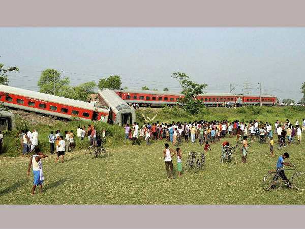কৌতূহলী ভিড়