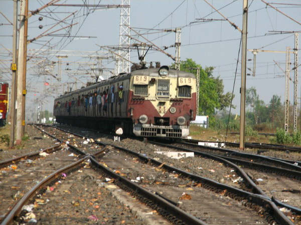 বাতিল আরও ট্রেন, বিপাকে যাত্রীরা