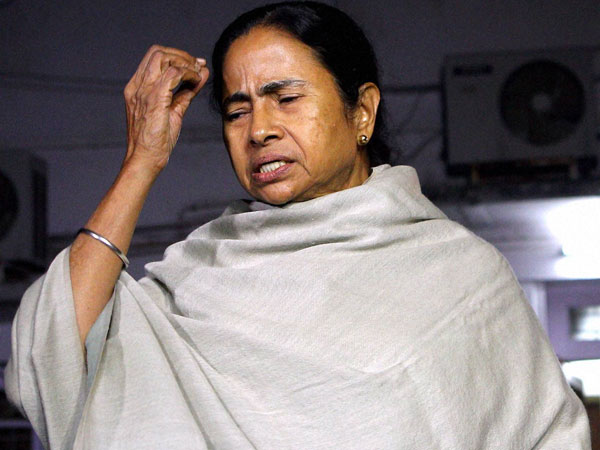 'আর কী চান, মেরে ফেলব ওঁকে?' তাপস পালের শাস্তি প্রসঙ্গে গণমাধ্যমকে চোখ রাঙানি মমতার 'আর কী চান, মেরে ফেলব ওঁকে?' তাপস পালের শাস্তি প্রসঙ্গে গণমাধ্যমকে চোখ রাঙানি মমতার