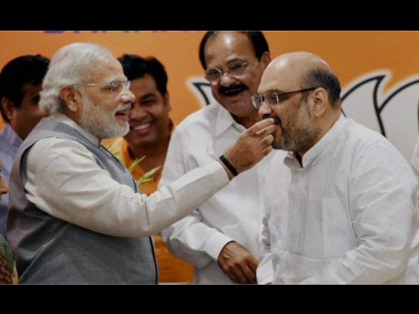 হাঁ করো দেখি...