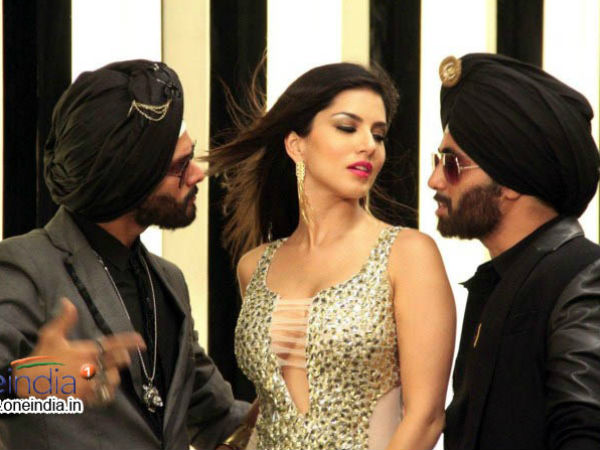 সানি লিওনির ভোজপুরী 'বেবি ডল' দেখেছেন? না দেখলে এখনই দেখুন সানি লিওনির ভোজপুরী 'বেবি ডল' দেখেছেন? না দেখলে এখনই দেখুন