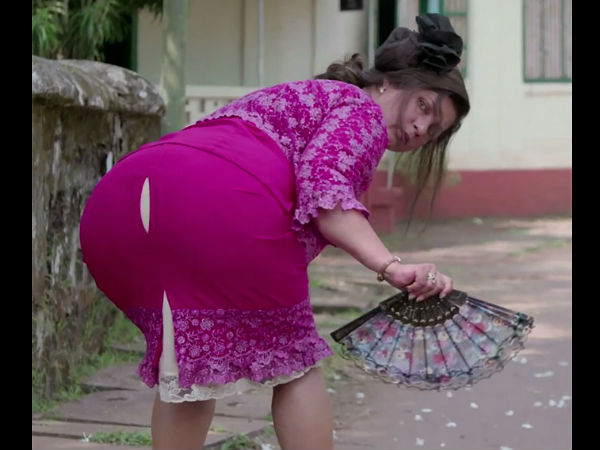 বিতর্ক ২