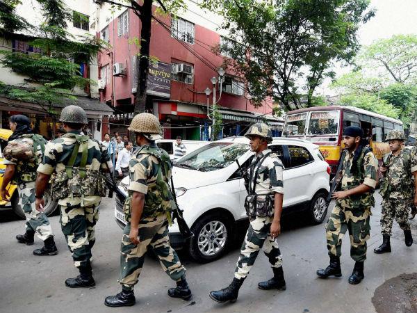 লাইভ : বাংলা দুই বিধানসভা আসনে উপনির্বাচনের ভোটগ্রহণ লাইভ : বাংলা দুই বিধানসভা আসনে উপনির্বাচনের ভোটগ্রহণ