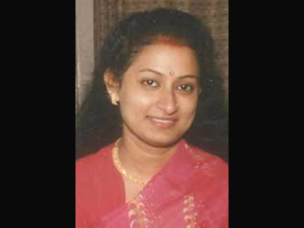 নয়না নয়না