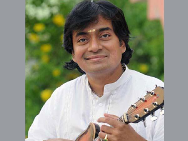 প্রয়াত হলেন সংগীতজ্ঞ ম্যান্ডোলিন শ্রীনিবাস, শোকপ্রকাশ প্রধানমন্ত্রী নরেন্দ্র মোদীর প্রয়াত হলেন সংগীতজ্ঞ ম্যান্ডোলিন শ্রীনিবাস, শোকপ্রকাশ প্রধানমন্ত্রী নরেন্দ্র মোদীর
