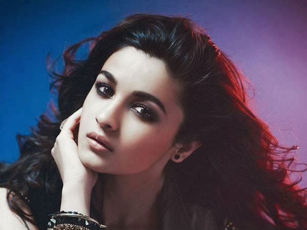 সাবধান ! আলিয়া ভাট কিন্তু আপনার ল্যাপটপ-কম্পিউটারে ভাইরাস ঢোকাতে পারে! সাবধান ! আলিয়া ভাট কিন্তু আপনার ল্যাপটপ-কম্পিউটারে ভাইরাস ঢোকাতে পারে!