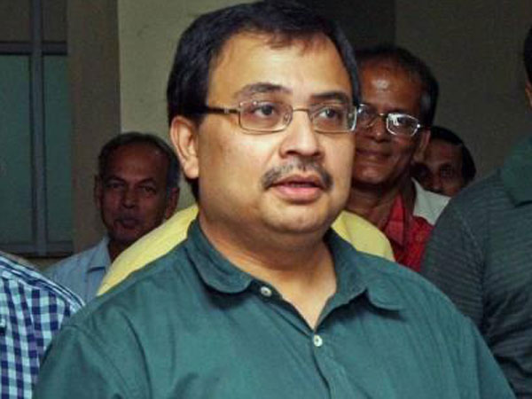 ঘুমের ওষুধ খেয়ে আত্মহত্যার চেষ্টা কুণাল ঘোষের, অবস্থা আশঙ্কাজনক ঘুমের ওষুধ খেয়ে আত্মহত্যার চেষ্টা কুণাল ঘোষের, অবস্থা আশঙ্কাজনক