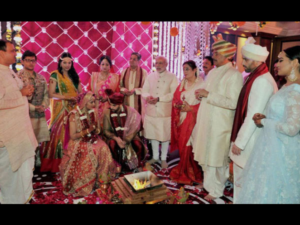 সপিরবারে