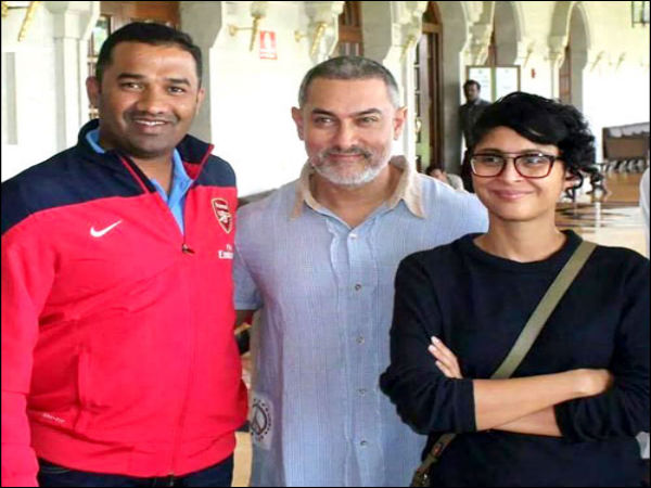 চুল, গোঁফ-দাড়িতে পাক ধরেছে আমির খানের চুল, গোঁফ-দাড়িতে পাক ধরেছে আমির খানের