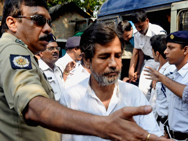 এর আগের হিসেব ধরলে ১০৫০ কোটি টাকার সম্পত্তি ইডি বাজেয়াপ্ত করেছিল। ইডির এক আধিকারিক জানান, এর সঙ্গে এবারের ৫০০ কোটি টাকা ধরলে দেড় হাজার কোটি টাকার সম্পত্তি উদ্ধার হয়েছে। এর আগের হিসেব ধরলে ১০৫০ কোটি টাকার সম্পত্তি ইডি বাজেয়াপ্ত করেছিল। ইডির এক আধিকারিক জানান, এর সঙ্গে এবারের ৫০০ কোটি টাকা ধরলে দেড় হাজার কোটি টাকার সম্পত্তি উদ্ধার হয়েছে।