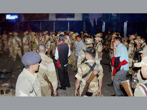নাগাল্যান্ডের অভিযুক্ত ধর্ষককে খুনের ঘটনায় ১৮ জনকে গ্রেফতার নাগাল্যান্ডের অভিযুক্ত ধর্ষককে খুনের ঘটনায় ১৮ জনকে গ্রেফতার