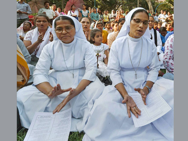 দিল্লিতে গোপন জবানবন্দি দিলেন রানাঘাটে ধর্ষিতা সন্ন্যাসিনী দিল্লিতে গোপন জবানবন্দি দিলেন রানাঘাটে ধর্ষিতা সন্ন্যাসিনী