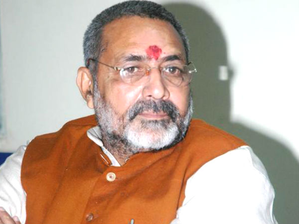 সোনিয়াকে বর্ণবিদ্বেষী আক্রমণের ঘটনায় ক্ষমা চাইলেন গিরিরাজ সিং সোনিয়াকে বর্ণবিদ্বেষী আক্রমণের ঘটনায় ক্ষমা চাইলেন গিরিরাজ সিং