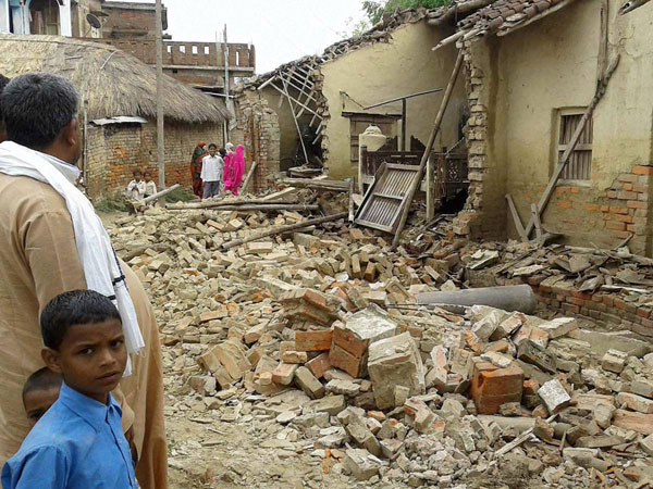 ভারতে 'তীব্র' ভূমিকম্প নিয়ে 'নাসার এসএমএস' ভুয়া, জানাল কেন্দ্র ভারতে 'তীব্র' ভূমিকম্প নিয়ে 'নাসার এসএমএস' ভুয়া, জানাল কেন্দ্র