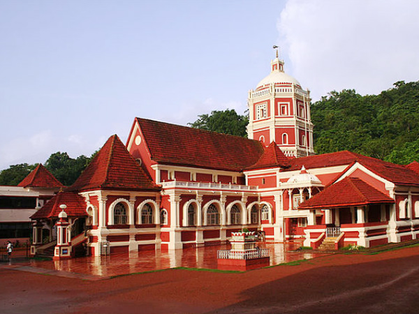 শান্তা দুর্গা মন্দির