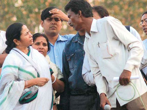 কেন আদালতে আত্মপক্ষ সমর্থনে মুখ খুললেন না ছত্রধর? কেন আদালতে আত্মপক্ষ সমর্থনে মুখ খুললেন না ছত্রধর?