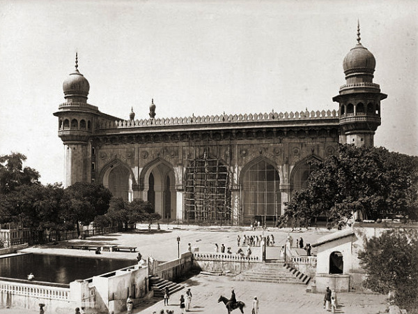 মক্কা মসজিদ