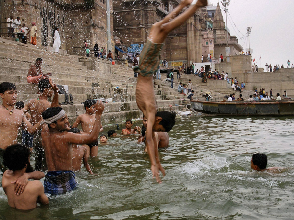 ফরিদাবাদ (হরিয়ানা) ৪৩ ডিগ্রি