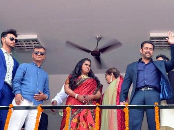 ভক্তদের উদ্দেশে