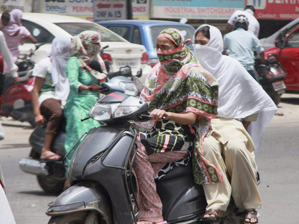 গ্রীষ্মের দাবদাহ