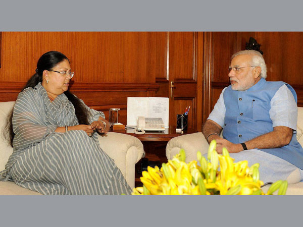 ললিত মোদী কাণ্ডে পাশে দল, স্বস্তিতে আজ দিল্লিতে বসুন্ধরা ললিত মোদী কাণ্ডে পাশে দল, স্বস্তিতে আজ দিল্লিতে বসুন্ধরা